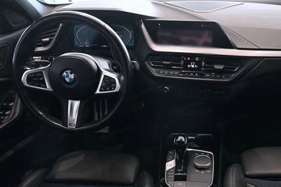 BMW Seria 1 116i M Sport aut