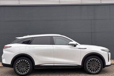 Omoda 9 1.5 Super Hybrid Exclusive AWD