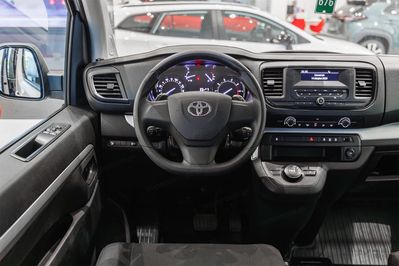 Toyota Proace Verso Long L2H1 Business AT