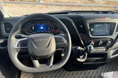 Iveco Daily 50C16 Kontener 10EP + Winda