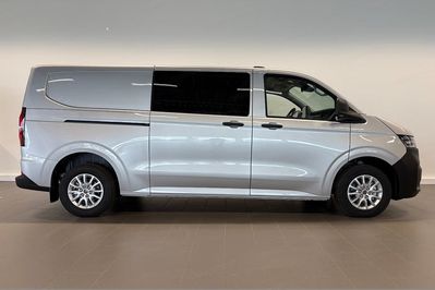 Volkswagen Transporter L2H1 8AT Zabudwa Brygadowa