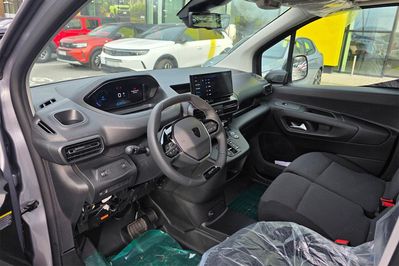 Peugeot Partner Van L2H1 EAT8