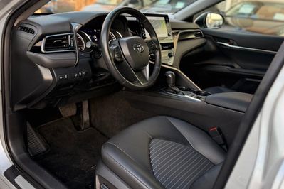 Toyota Camry 2.5 Hybrid Prestige