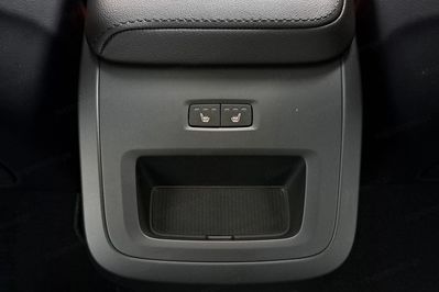 Volvo XC60 T6 Plug-In Hybrid AWD Plus Dark aut