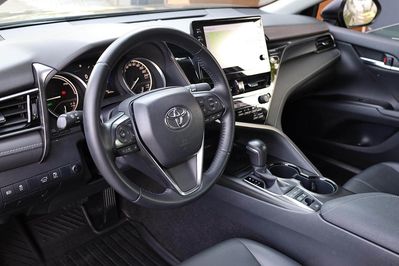 Toyota Camry Hybrid Prestige Cvt