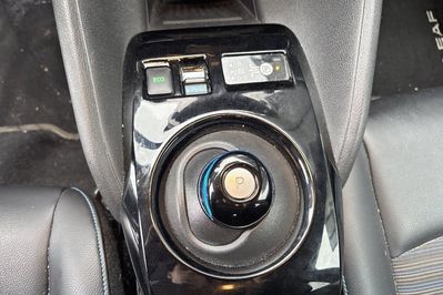 Nissan Leaf N-Connecta 40 kWh AT