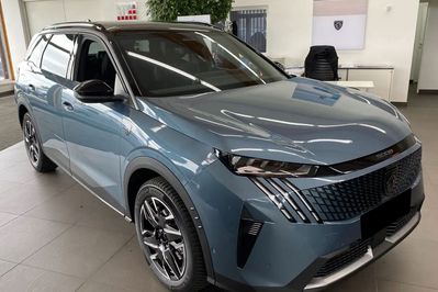 Peugeot 5008 GT Exclusive S&S e-DCS6 1.2 PureTech mHEV