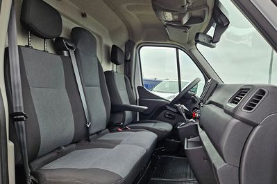 Renault Master L3H2 AT