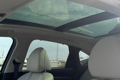 Hyundai Tucson 1.6 T-GDi HEV Platinum 2WD