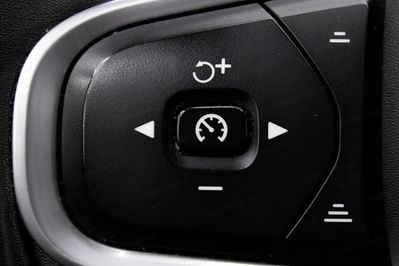 Volvo V60 B4 D Momentum Pro