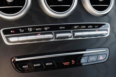 Mercedes Klasa C 300 9G-TRONIC