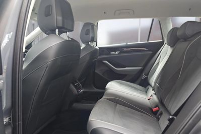 Volkswagen Passat TSI ACT mHEV Business DSG