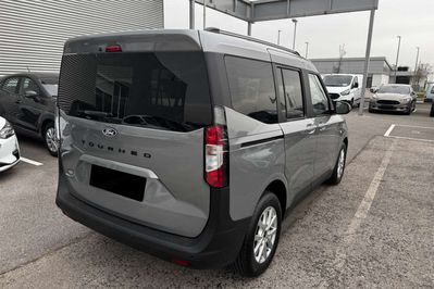 Ford Tourneo Courier Titanium