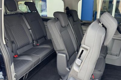 Ford Transit Custom Kombi M1 320 L2H1 Limited A8