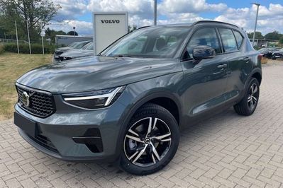 Volvo XC40 B3 Plus Dark