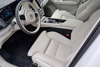 Volvo XC90 T8 AWD Plug-In Hybrid Ultra Dark 7os aut