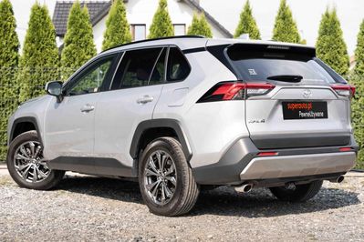 Toyota RAV4 2.0 173KM