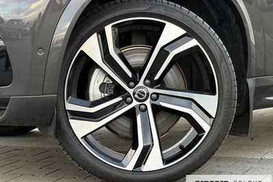 Volvo XC90 T8 AWD Plug-In Hybrid Ultra Dark 7os aut