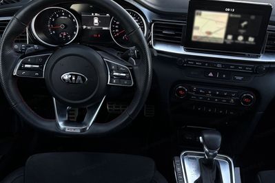 Kia Ceed 1.6 T-GDI GT DCT