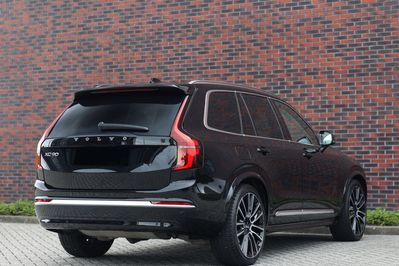 Volvo XC90 B5 AWD Ultra Bright