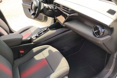 Alfa Romeo Junior 1.2 Ibrida Speciale