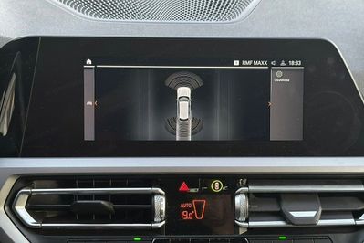 BMW Seria 3 Touring 318d Sport Line