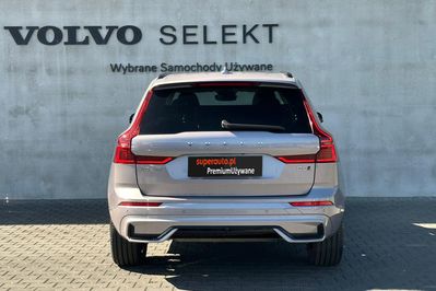 Volvo XC60 B5 B AWD Plus Dark aut