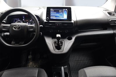 Toyota Proace City Verso Long Business