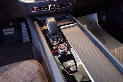 Volvo XC60 T6 Plug-In Hybrid AWD Core