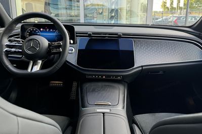 Mercedes Klasa E 300 e 4-Matic AMG