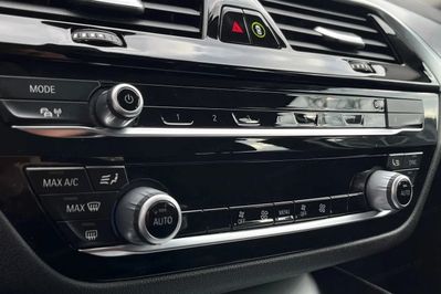 BMW Seria 5 Touring 520d xDrive