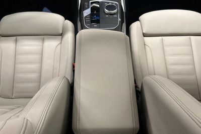 BMW Seria 3 330i xDrive M Sport