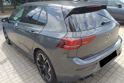 Volkswagen Golf R-Line 1.5 TSI HEV