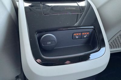 Volvo V90 T6 AWD Plug-In Hybrid Plus Dark aut