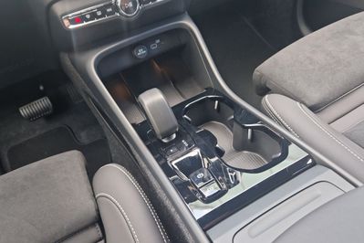 Volvo XC40 B3 Plus Dark