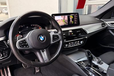 BMW Seria 5 530d xDrive M Sport