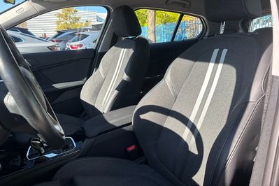 BMW Seria 1 118i Sport Line