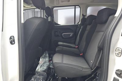 Toyota Proace City Verso Long L2H1 Business