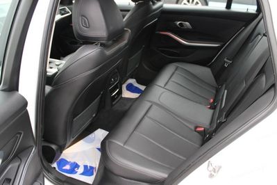 BMW Seria 3 318d mHEV aut