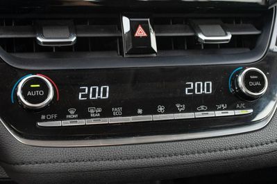 Toyota Corolla 1.8 Hybrid