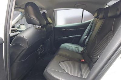 Toyota Camry 2.5 Hybrid Prestige