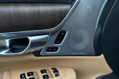 Volvo V90 T6 AWD Plug-In Hybrid Plus Bright