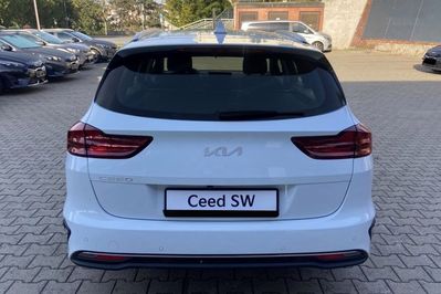 Kia Ceed 1.5 T-GDI M