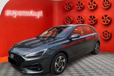 Hyundai i30 1.6 T-GDI Smart DCT