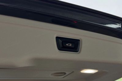 BMW Seria 3 318i aut