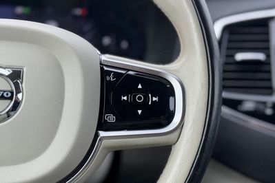 Volvo XC90 B5 D AWD Plus Dark