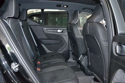 Volvo XC40 B4 Ultra Black Edition