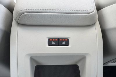Volvo XC60 T8 Plug-In Hybrid AWD Ultra Dark