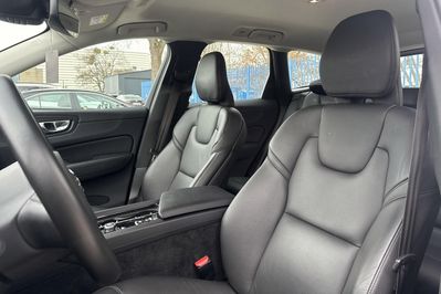 Volvo XC60 B4 B Momentum Pro
