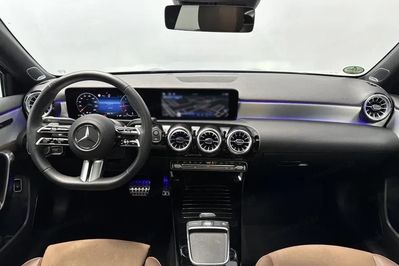 Mercedes Klasa A 200 d AMG Line 8G-DCT